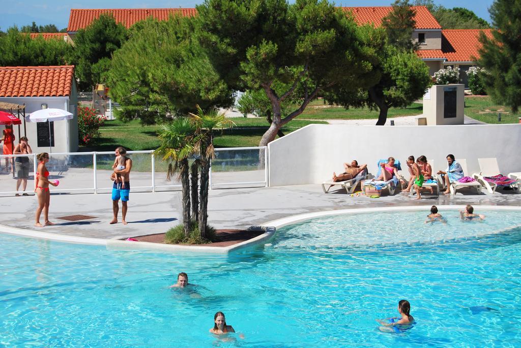 Lagrange Grand Bleu Vacances - Residence Le Mas De Torreilles Eksteriør bilde